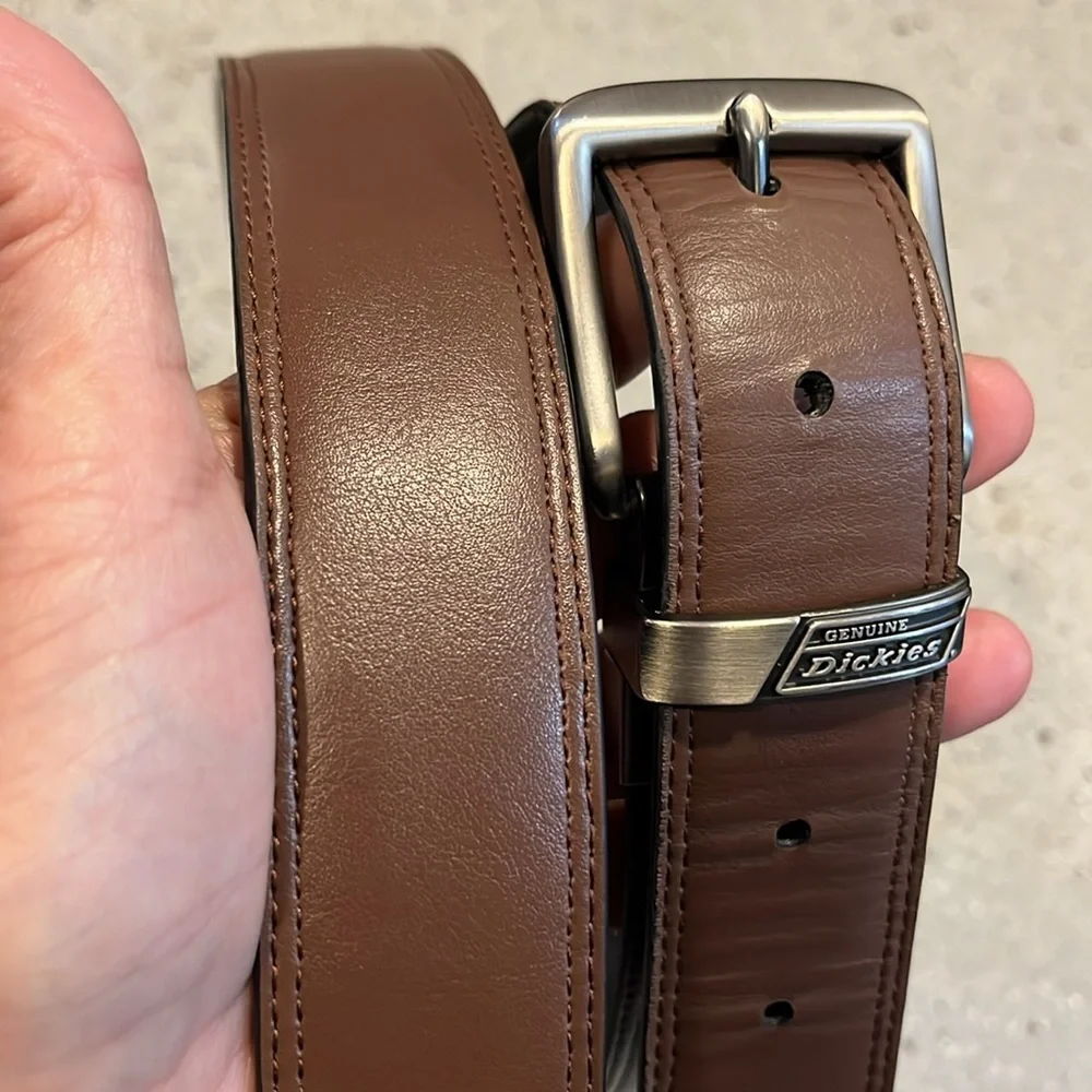 DICKIES REVERSIBLE LEATHER BELT BLK BRO WITH BRUSHED SILVER HARDWARE SIZE 46-48